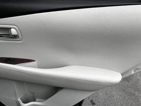 Used 2010 Lexus RX 350 2WD image 39