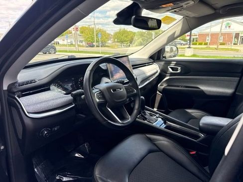 Used 2022 Jeep Compass Latitude w/ Convenience Group AWD/4WD image 9