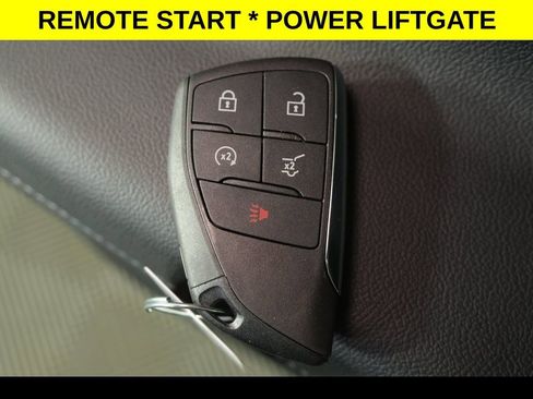 Used 2025 Chevrolet Traverse LT AWD/4WD image 11