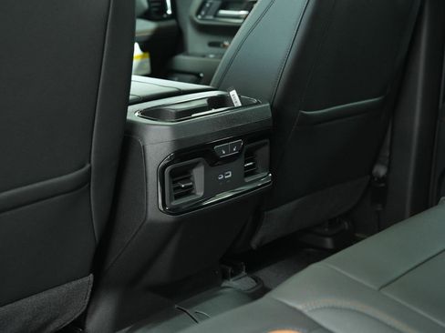 New 2026 GMC Sierra 1500 AT4 w/ AT4 Premium Package AWD/4WD image 21