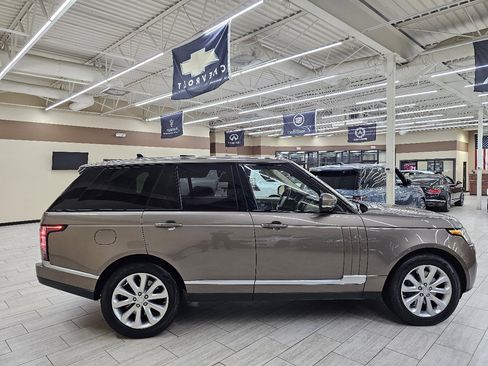 Used 2016 Land Rover Range Rover HSE image 5