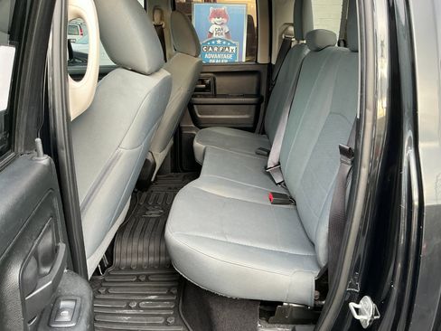 Used 2017 RAM 1500 Express w/ Black Ram 1500 Express Group image 16