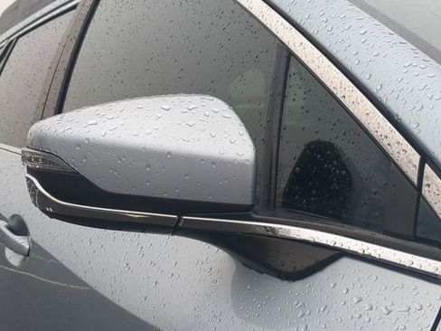 Used 2021 Subaru Outback Limited image 11