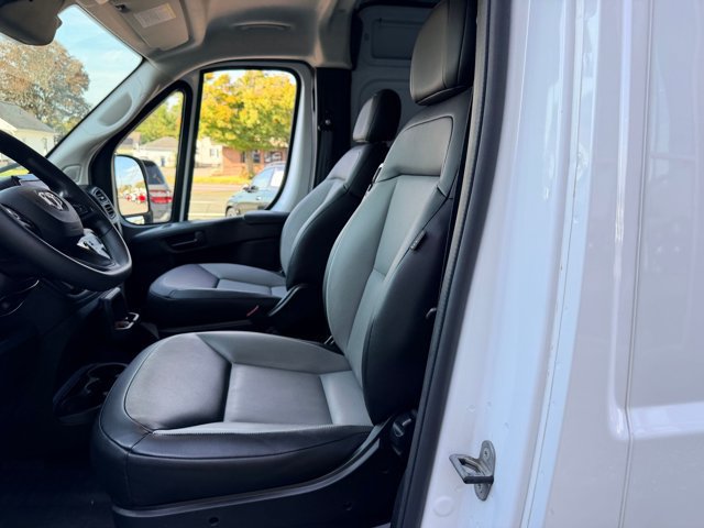 Used 2026 RAM ProMaster 2500 w/ Convenience Group FWD image 16