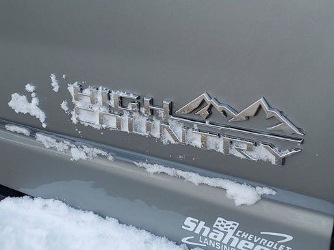 Used 2025 Chevrolet Silverado 2500 High Country w/ High Country Premium Package image 34