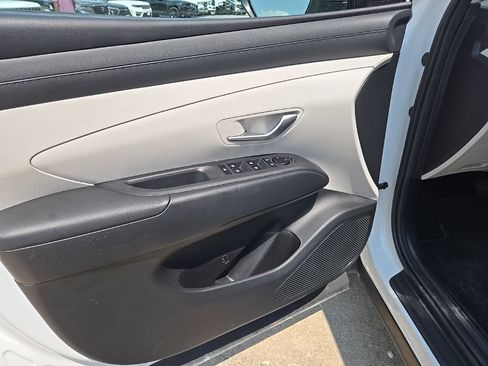 Used 2025 Hyundai Tucson SEL FWD image 29