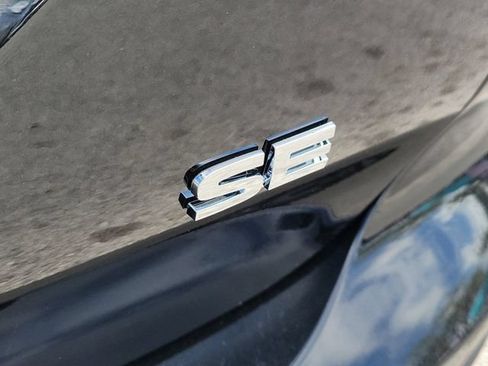 New 2026 Mitsubishi Outlander SE FWD image 10