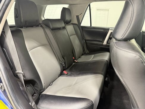 Used 2019 Toyota 4Runner SR5 Premium image 37