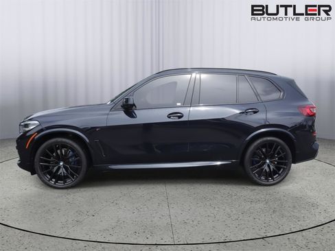 Used 2022 BMW X5 xDrive40i w/ M Sport Package AWD/4WD image 4