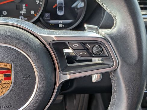 Used 2019 Porsche 718 Boxster RWD image 19