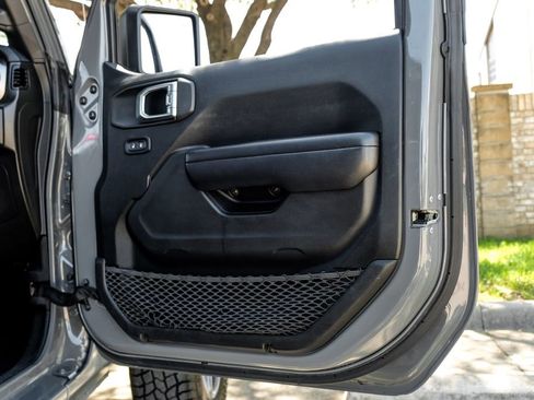 Used 2020 Jeep Wrangler Unlimited Sport S image 52