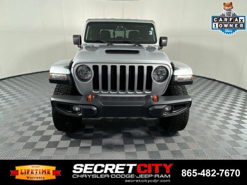 Used 2023 Jeep Gladiator Mojave w/ Cold Weather Group AWD/4WD image 2