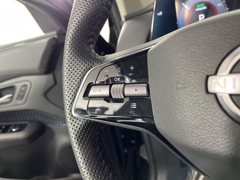 Used 2024 Nissan Ariya AWD image 22