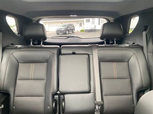Used 2023 Chevrolet Equinox Premier AWD/4WD image 22