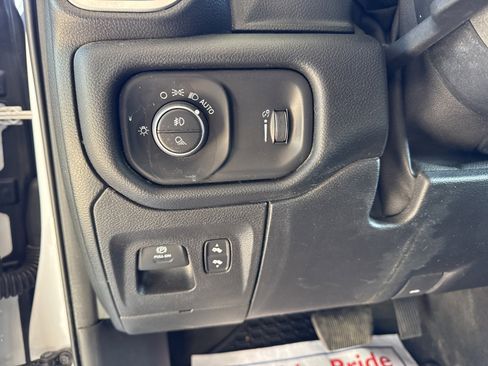 Used 2020 RAM 1500 Big Horn image 29