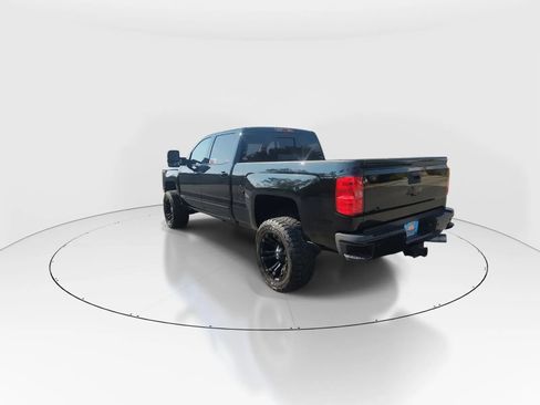 Used 2015 Chevrolet Silverado 2500 High Country w/ Duramax Plus Package AWD/4WD image 6
