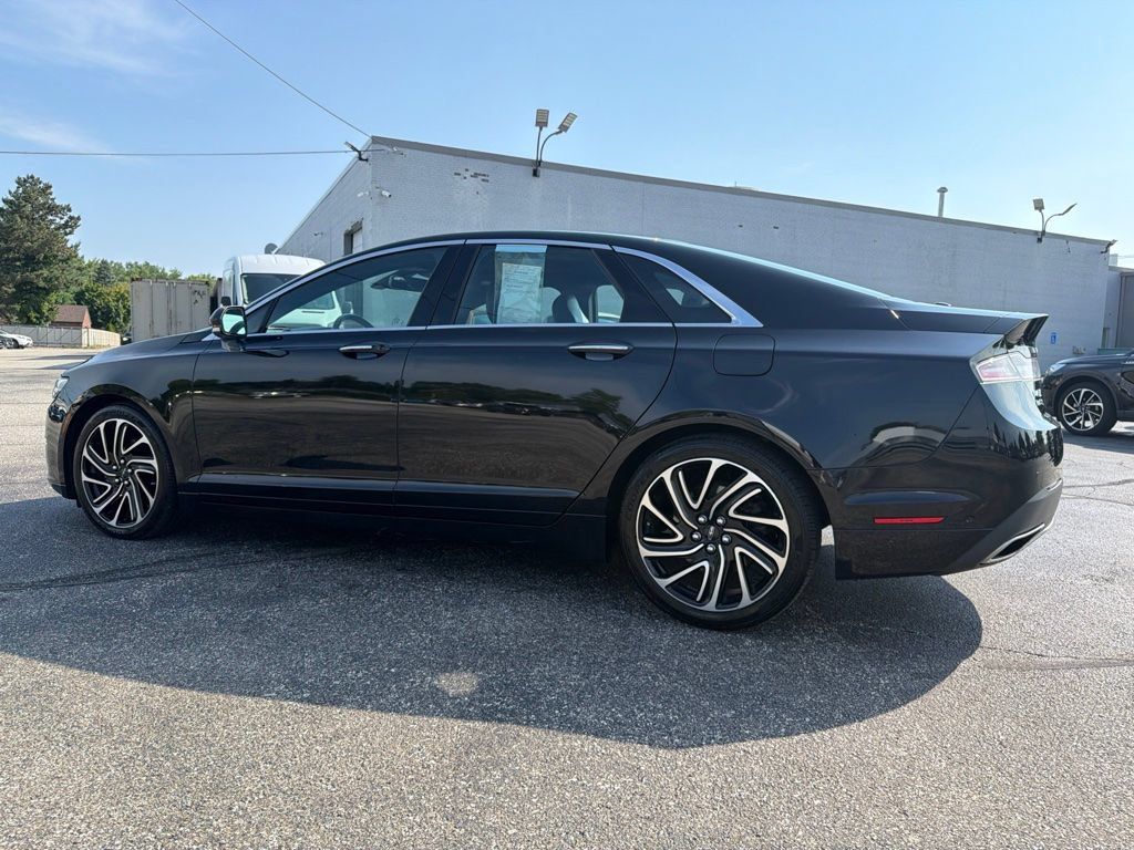 Used 2020 Lincoln MKZ Reserve w/ Luxury Package FWD image 9