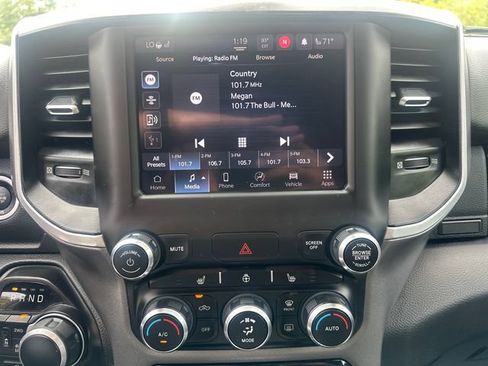Used 2023 RAM 1500 Big Horn AWD/4WD image 35