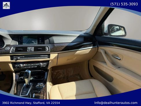 Used 2011 BMW 550i xDrive Sedan AWD/4WD image 27
