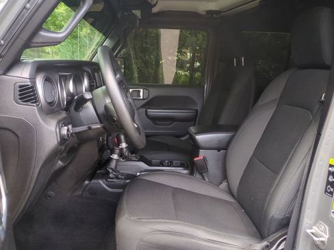 Used 2021 Jeep Wrangler Unlimited Sport AWD/4WD image 21