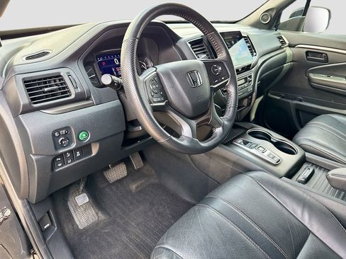 Used 2023 Honda Passport TrailSport image 10