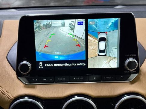 New 2025 Nissan Sentra SV w/ SV Premium Package image 17