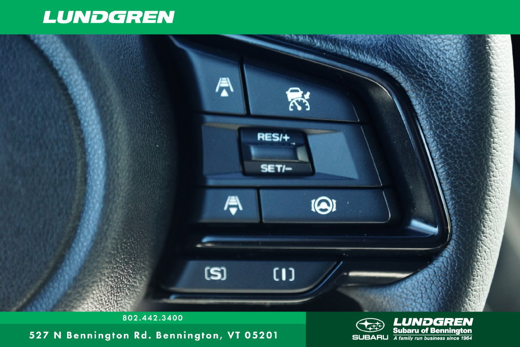 Used 2025 Subaru Forester Premium AWD/4WD image 16