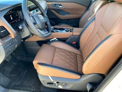 New 2026 Nissan Rogue Platinum w/ Platinum Premium Package image 10