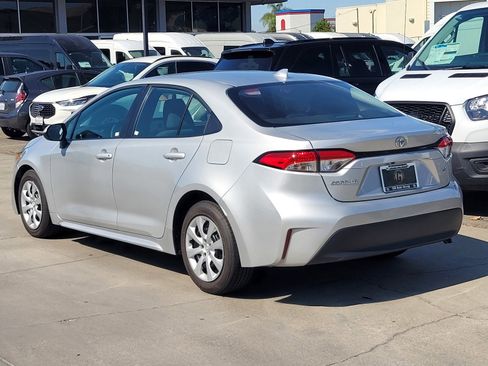 Used 2024 Toyota Corolla LE image 6