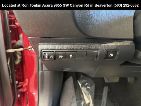 Used 2024 Toyota Corolla SE image 26