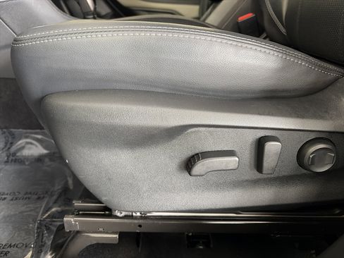 Certified 2024 Subaru Forester Limited image 15