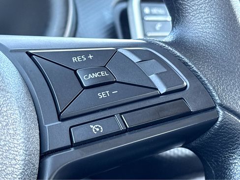 Certified 2025 Nissan Kicks Play S image 13