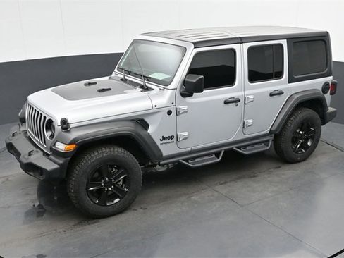 Used 2022 Jeep Wrangler Unlimited Sport image 24