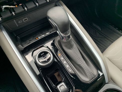 Used 2025 Chevrolet Colorado ZR2 w/ Technology Package image 20