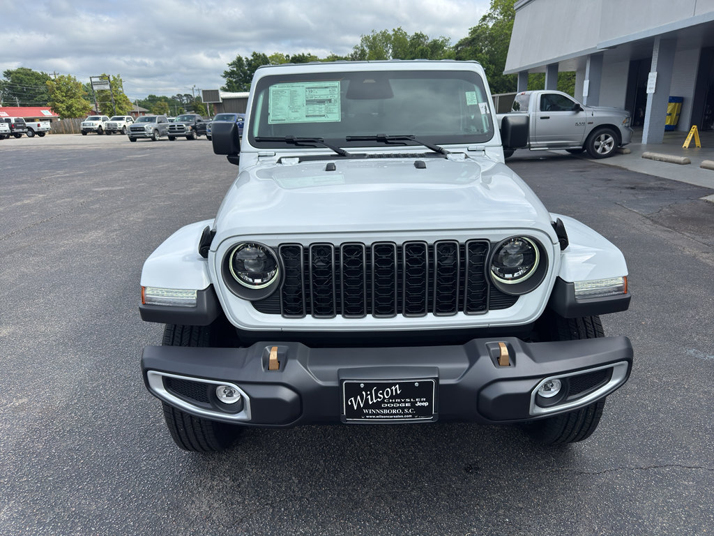 New 2026 Jeep Gladiator Sport AWD/4WD image 3