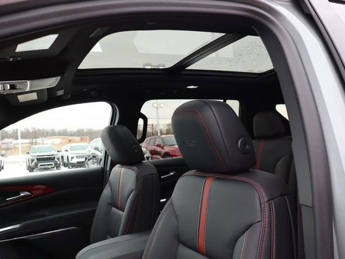 New 2026 Chevrolet Traverse RS image 30