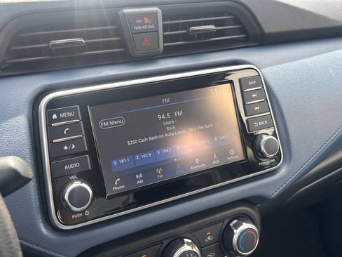 Used 2025 Nissan Versa SV FWD image 19