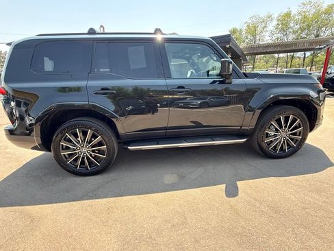 Used 2026 Lexus GX 550 w/ Accessory Package (2T) AWD/4WD image 8