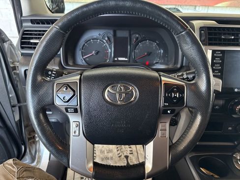 Used 2021 Toyota 4Runner SR5 AWD/4WD image 13