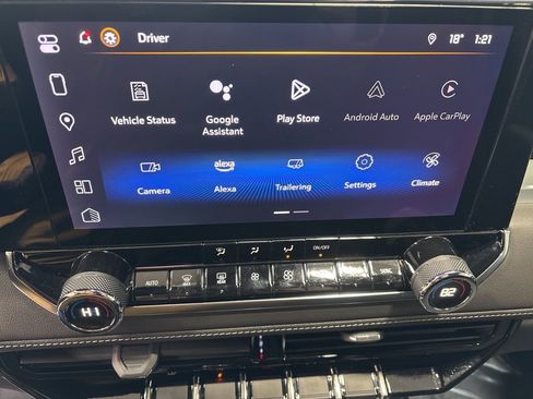 Used 2023 Chevrolet Colorado LT w/ LT Convenience Package III image 15