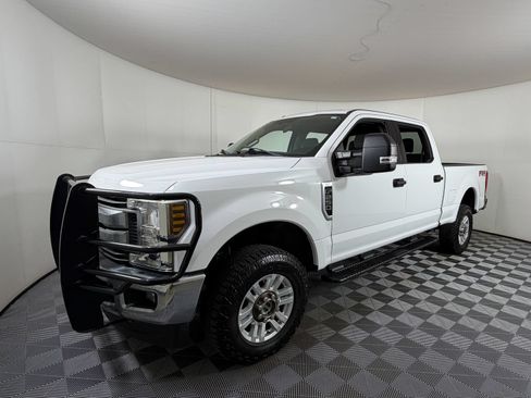 Used 2019 Ford F250 XLT w/ XLT Value Package AWD/4WD image 2