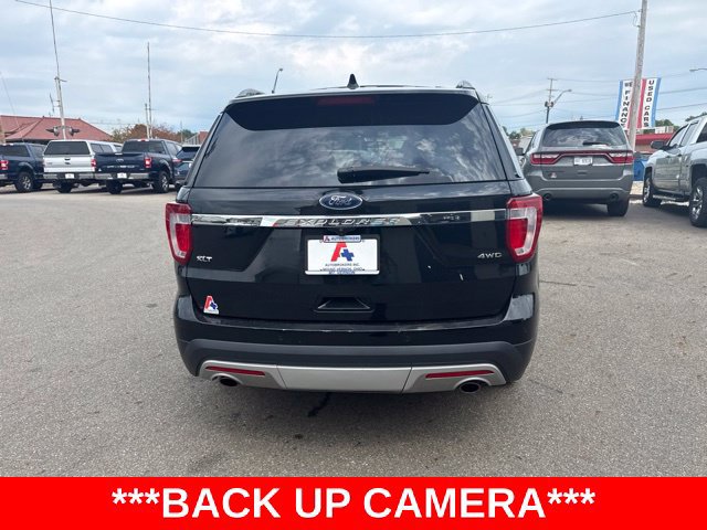 Used 2017 Ford Explorer XLT AWD/4WD image 4