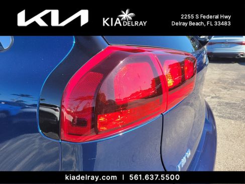 Certified 2020 Kia Niro LXS image 7