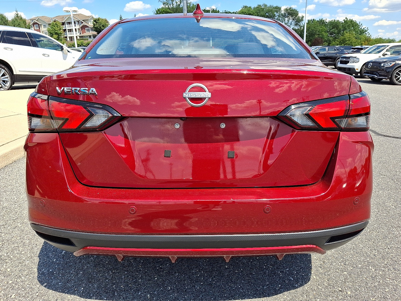 Used 2025 Nissan Versa SV FWD image 6