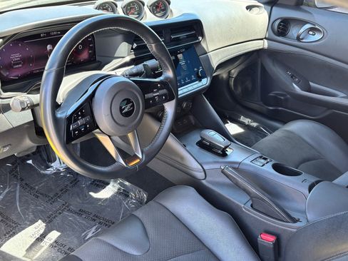 Used 2023 Nissan Z w/ Floor Mat Package (L93) RWD image 13
