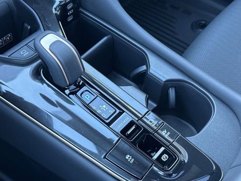 New 2025 Toyota Crown Signia image 20