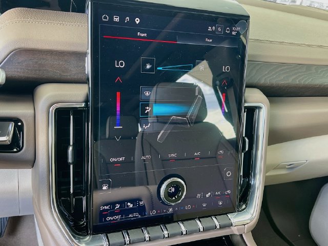 New 2027 GMC Yukon Denali w/ Sun & Power Step Package RWD image 11