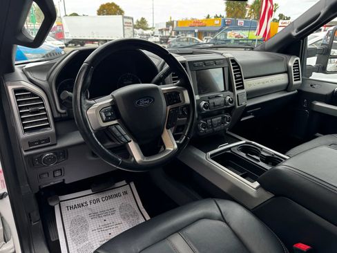 Used 2020 Ford F350 Platinum w/ FX4 Off-Road Package AWD/4WD image 17