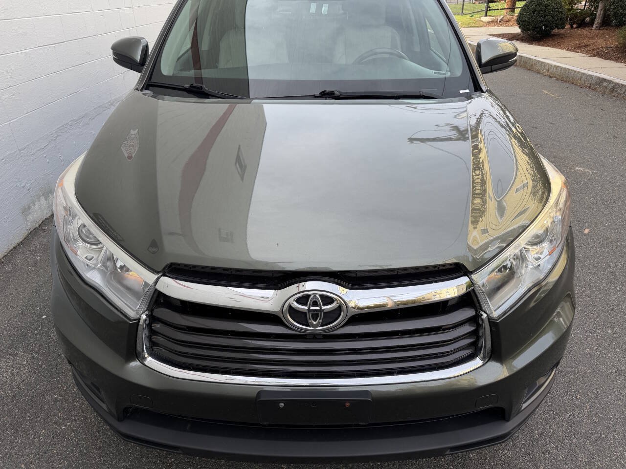 Used 2016 Toyota Highlander Plus AWD/4WD image 7