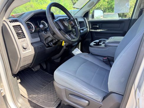 Used 2016 RAM 2500 Tradesman w/ Chrome Appearance Group AWD/4WD image 12